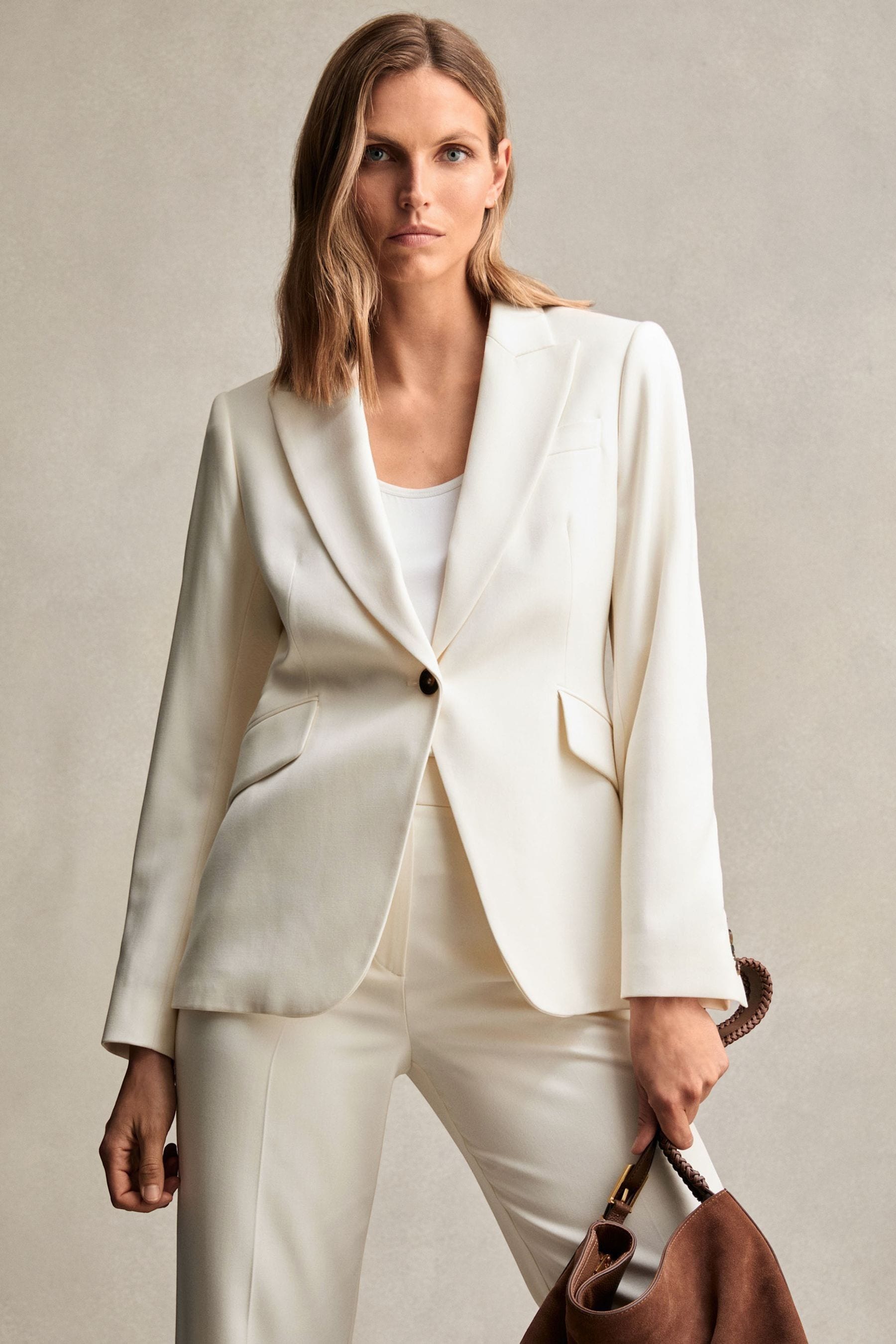 Reiss Millie - Cream Petite Single-Breasted Peak-Lapel Tailored Blazer, 10, Camel/Beige