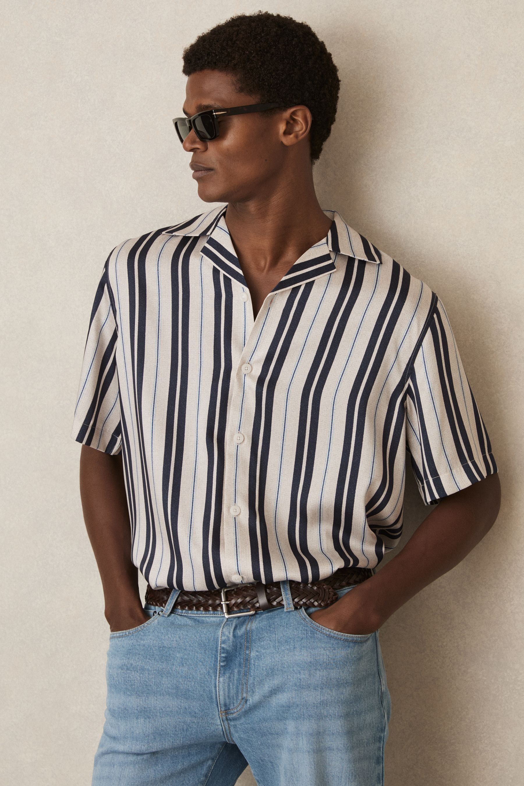 Reiss White/navy Wide-stripe Cuban-collar Shirt