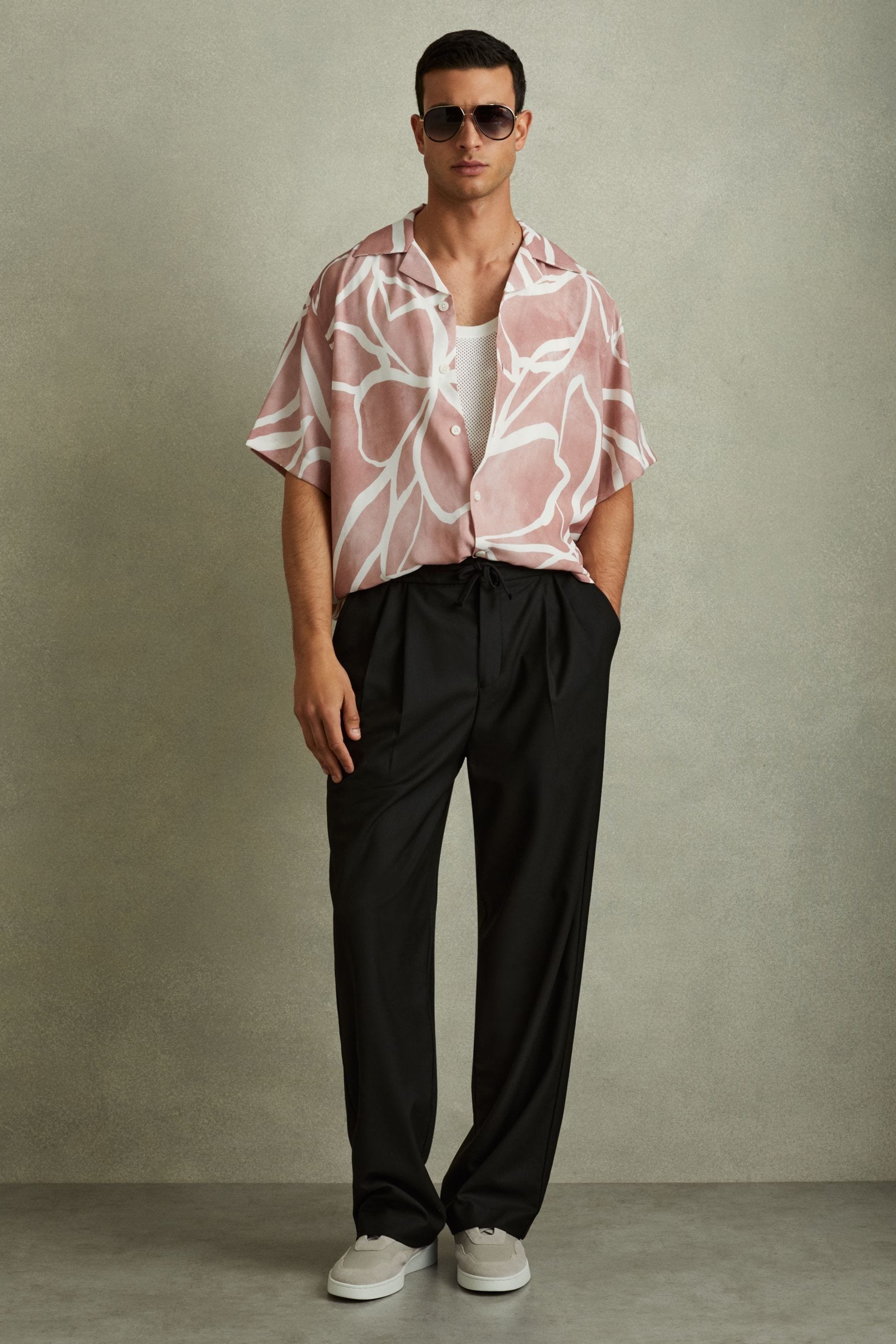 Reiss Soft Pink Relaxed Printed Cuban Collar Shirt In Soft Pink