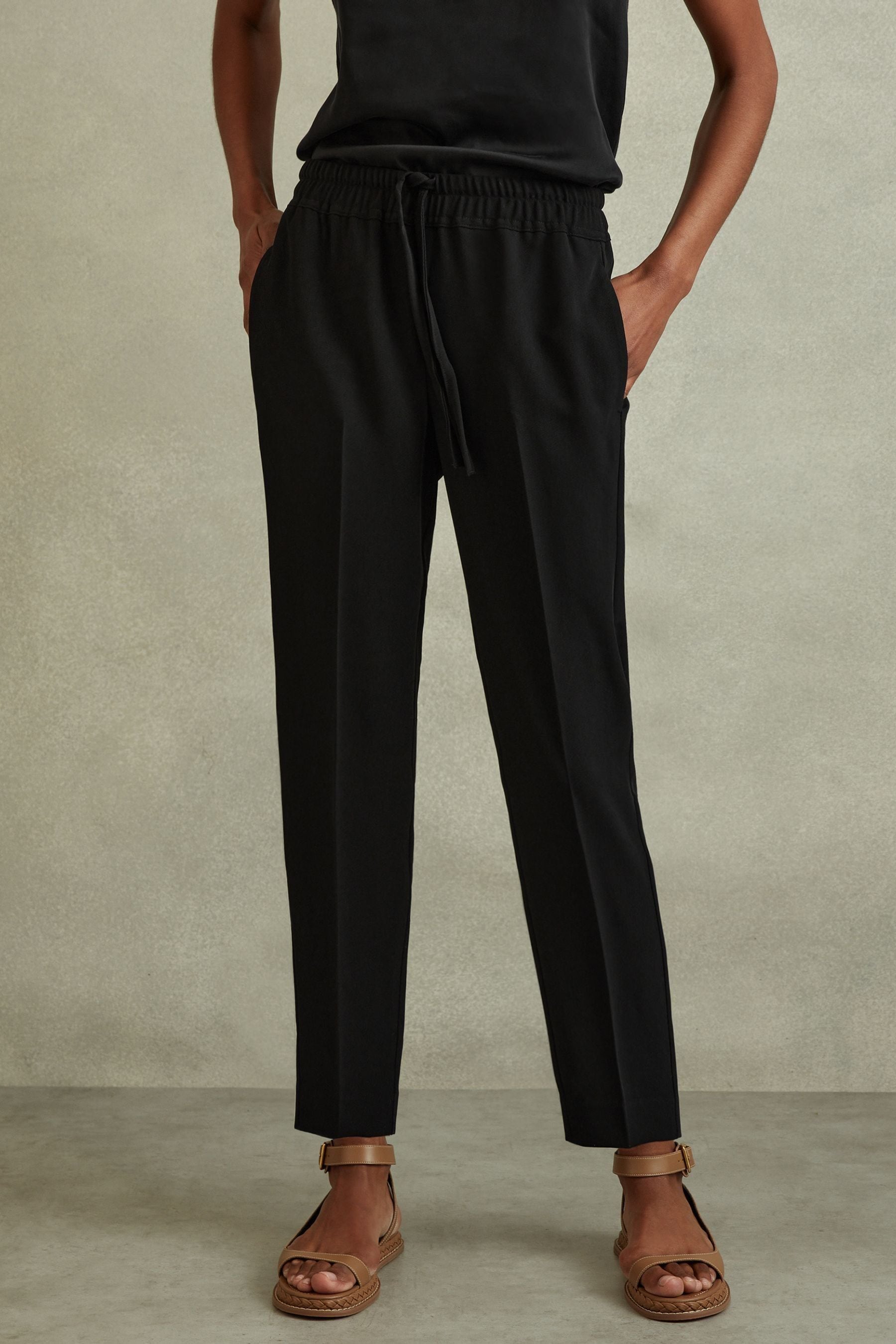 Reiss Hailey Pull On Tapered Pants In Black