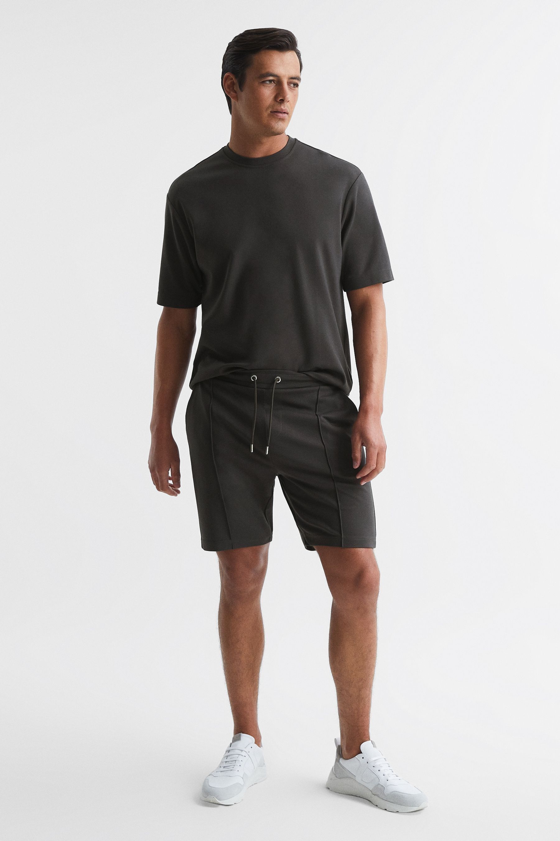 REISS CULLEN DRAWSTRING PINTUCKED INTERLOCK SHORTS