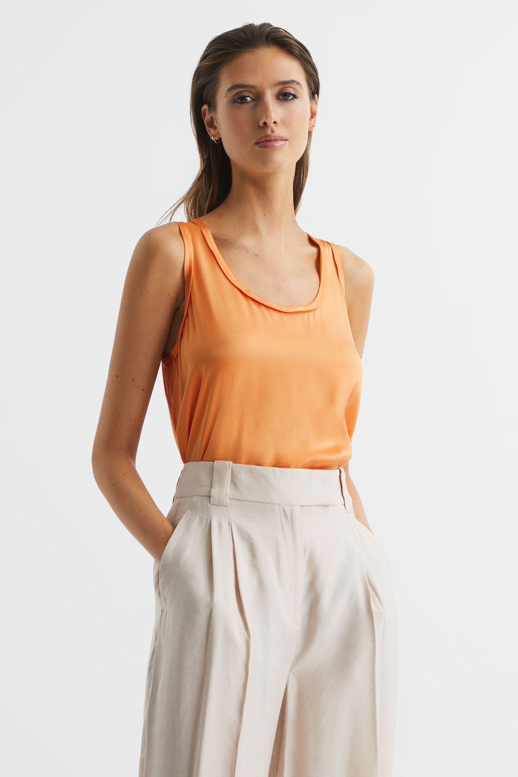 Reiss Womens Orange Riley Round-neck Silk-blend Vest Top In Orange