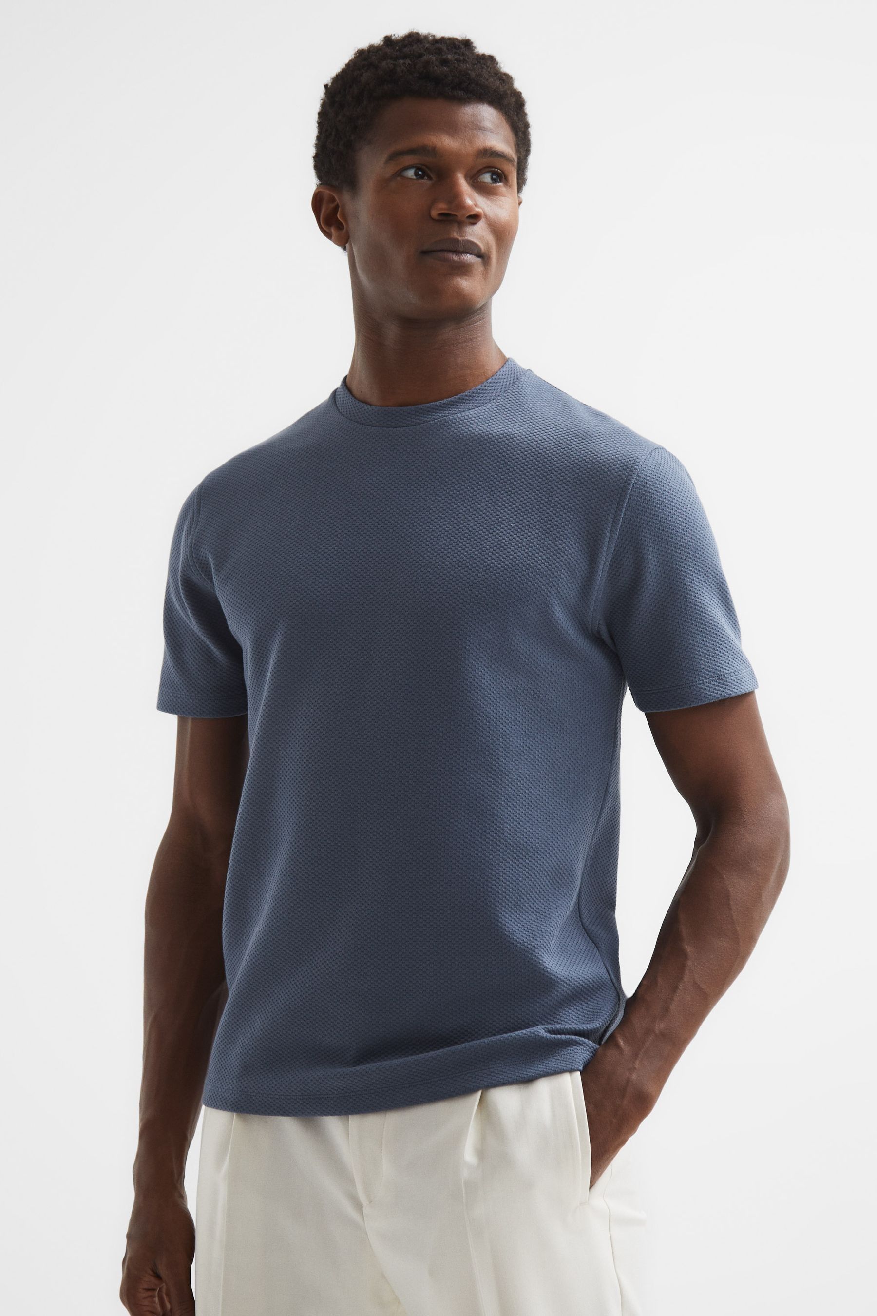 Reiss Cooper Short Sleeved Honeycomb Textured Tee In Airforce Blue