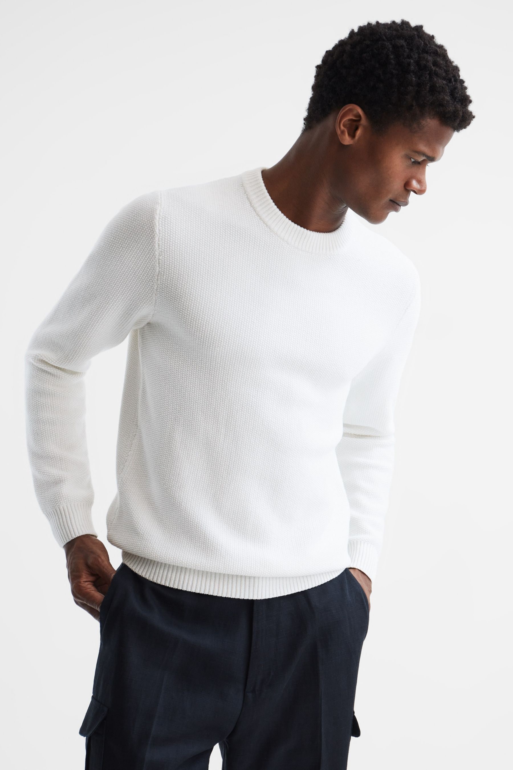 Reiss Cole Long Sleeved Ribbed Crewneck Sweater In Ecru