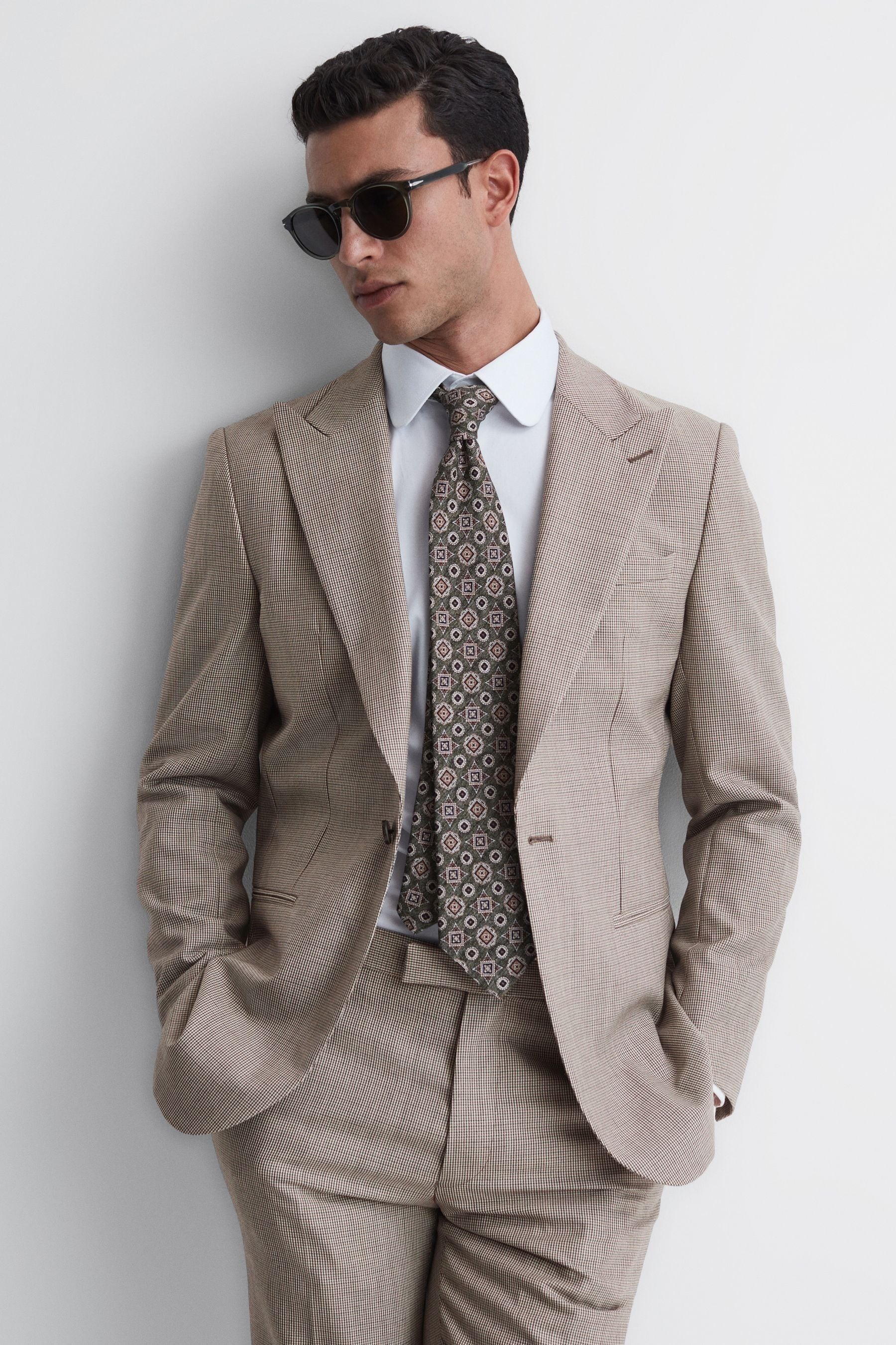 Reiss Pew In Brown