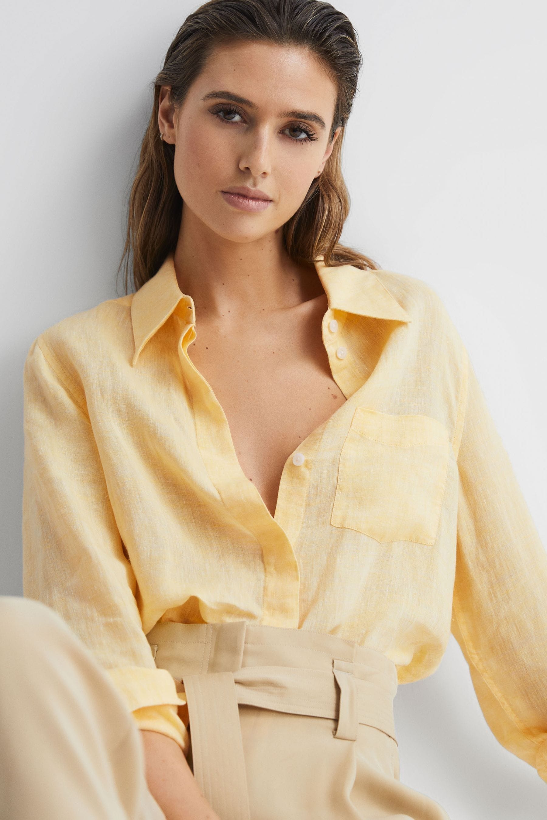 Reiss Campbell Linen Shirt In Lemon