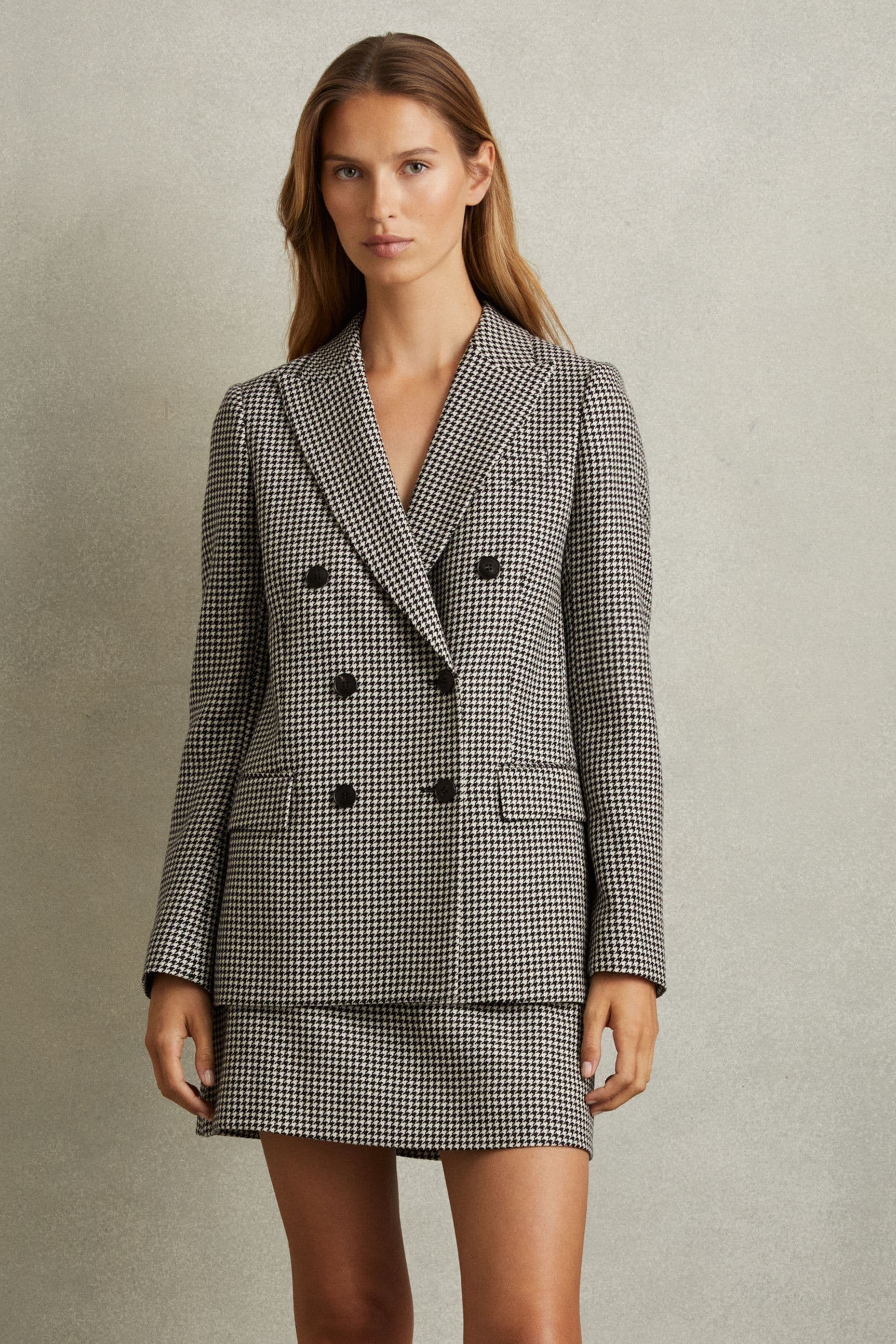 Shop Reiss Black/white Drew Wool Dogtooth Double Breasted Blazer