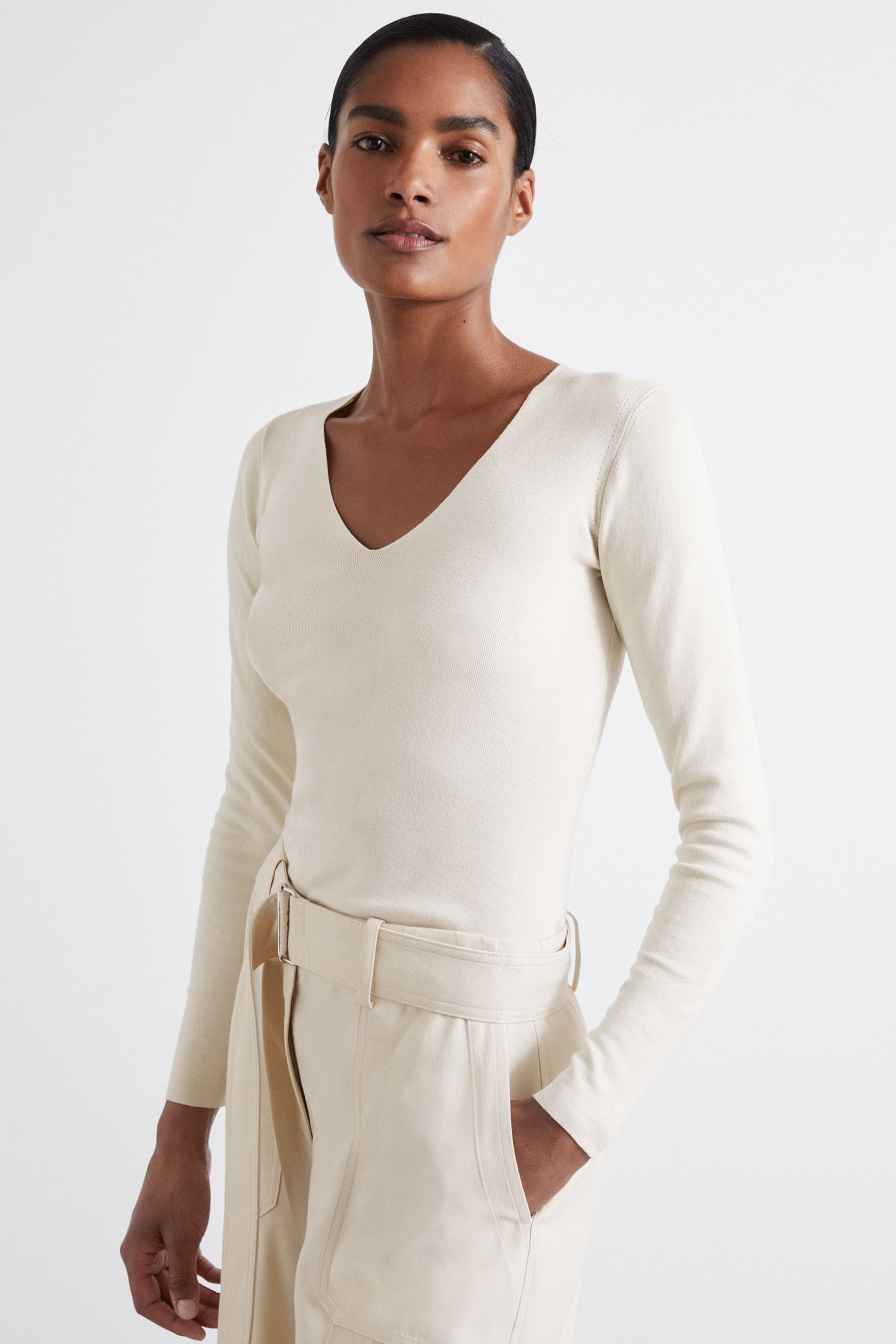 Reiss Off White Atelier Knitted Silk-blend Top In Off White