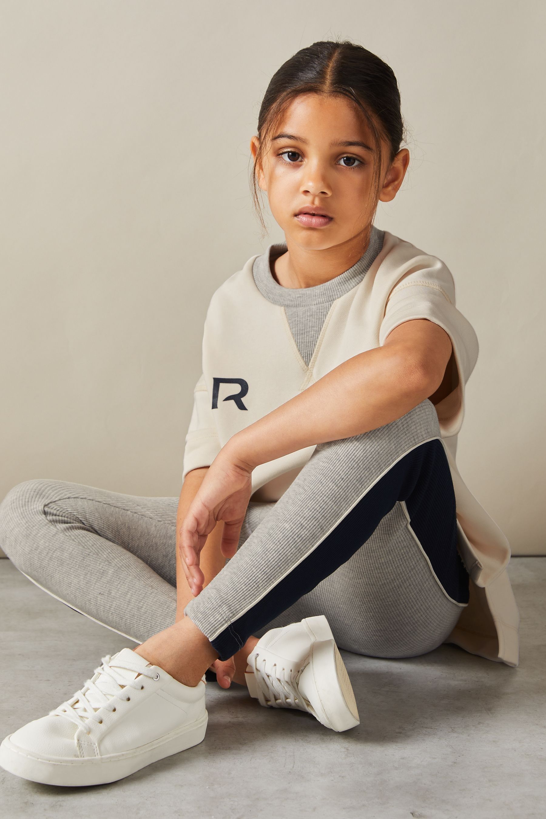Reiss Temi T-shirt Cotton Printed, Cream Size: 56Y