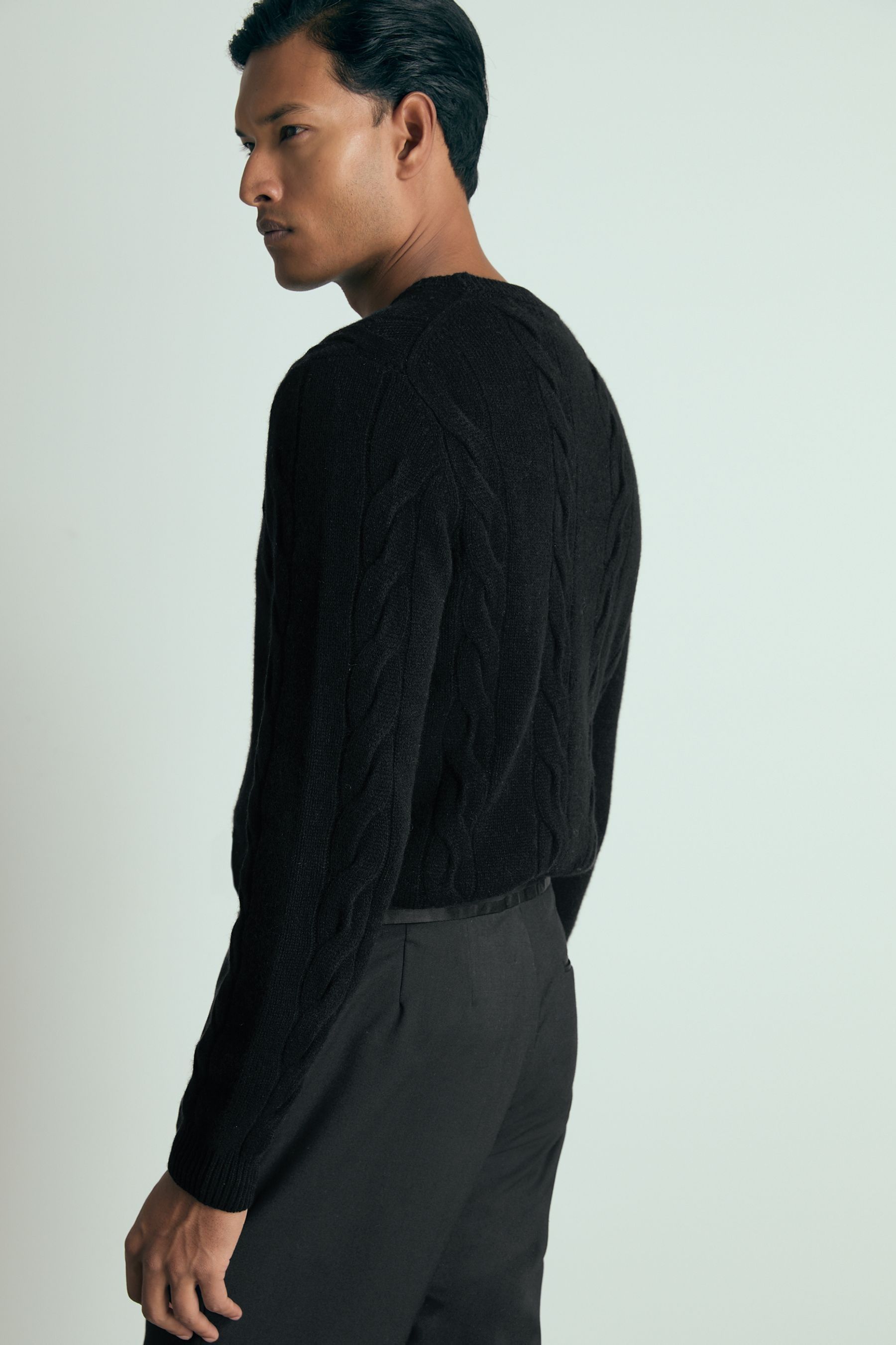 Reiss Black Atelier Cabled Cashmere Jumper In Black