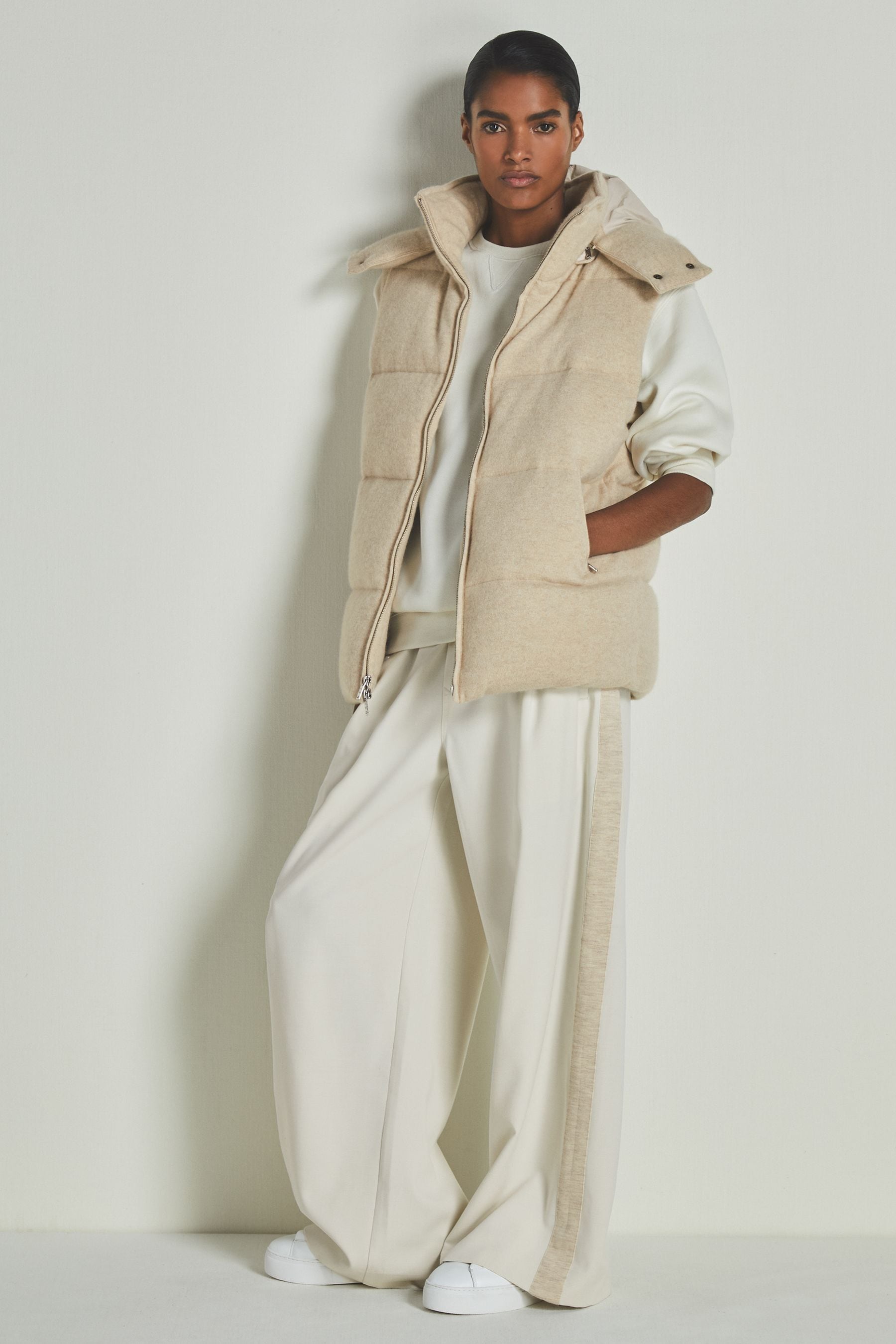 Les 100 Ciel Stone | Les 100 Ciels Brushed-Cashmere Down Gilet, M