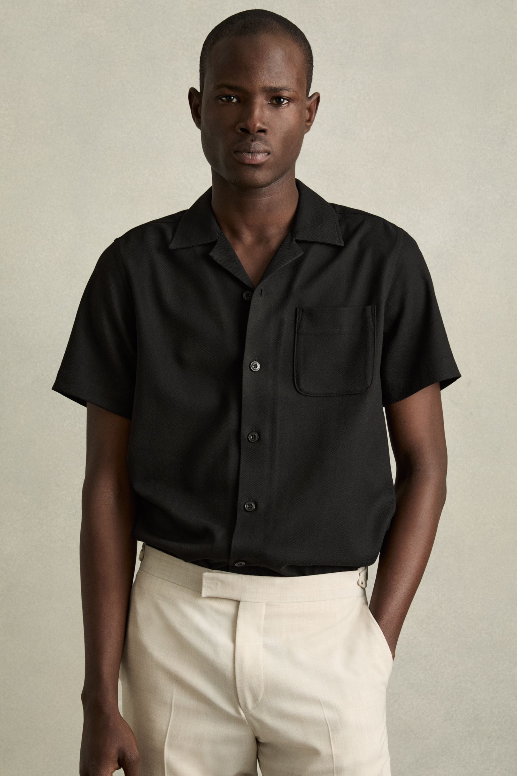 Reiss Black Herringbone Twill Cuban Collar Short Sleeve Shirt In Black