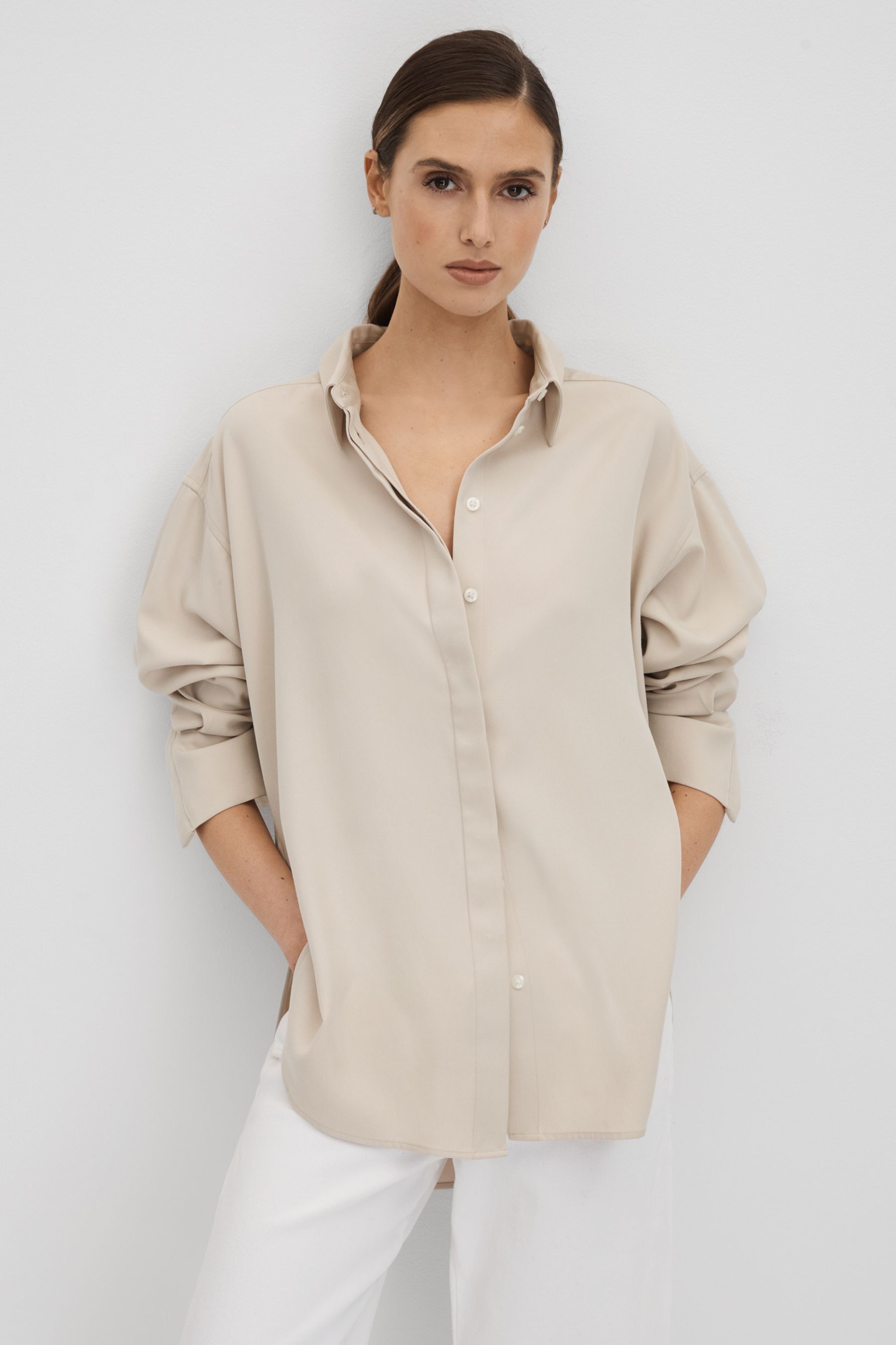 Reiss Nude Split Hem Button-through Shirt In Nude