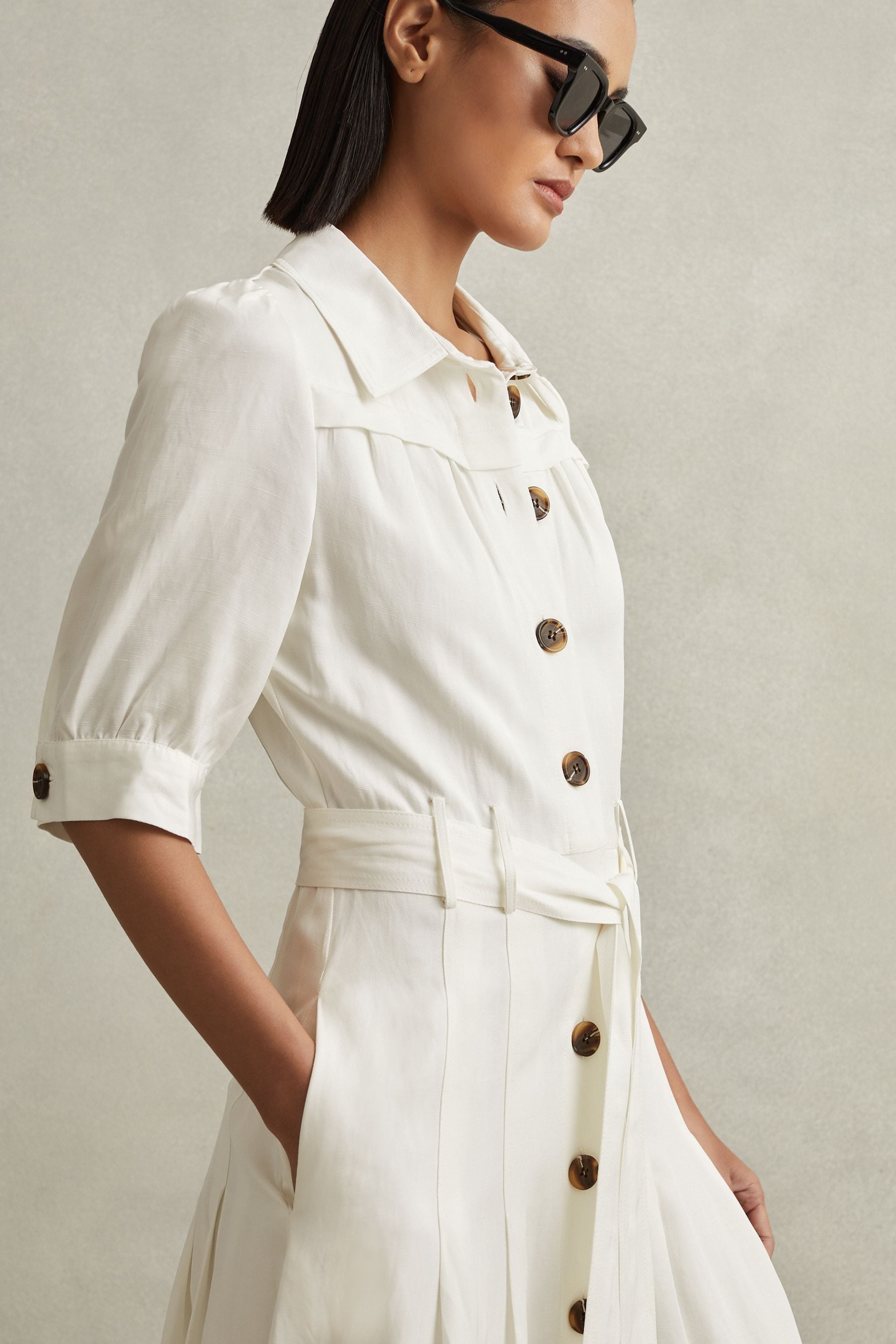 Reiss Malika - White Petite Belted Cap Sleeve Midi Dress, Us 6