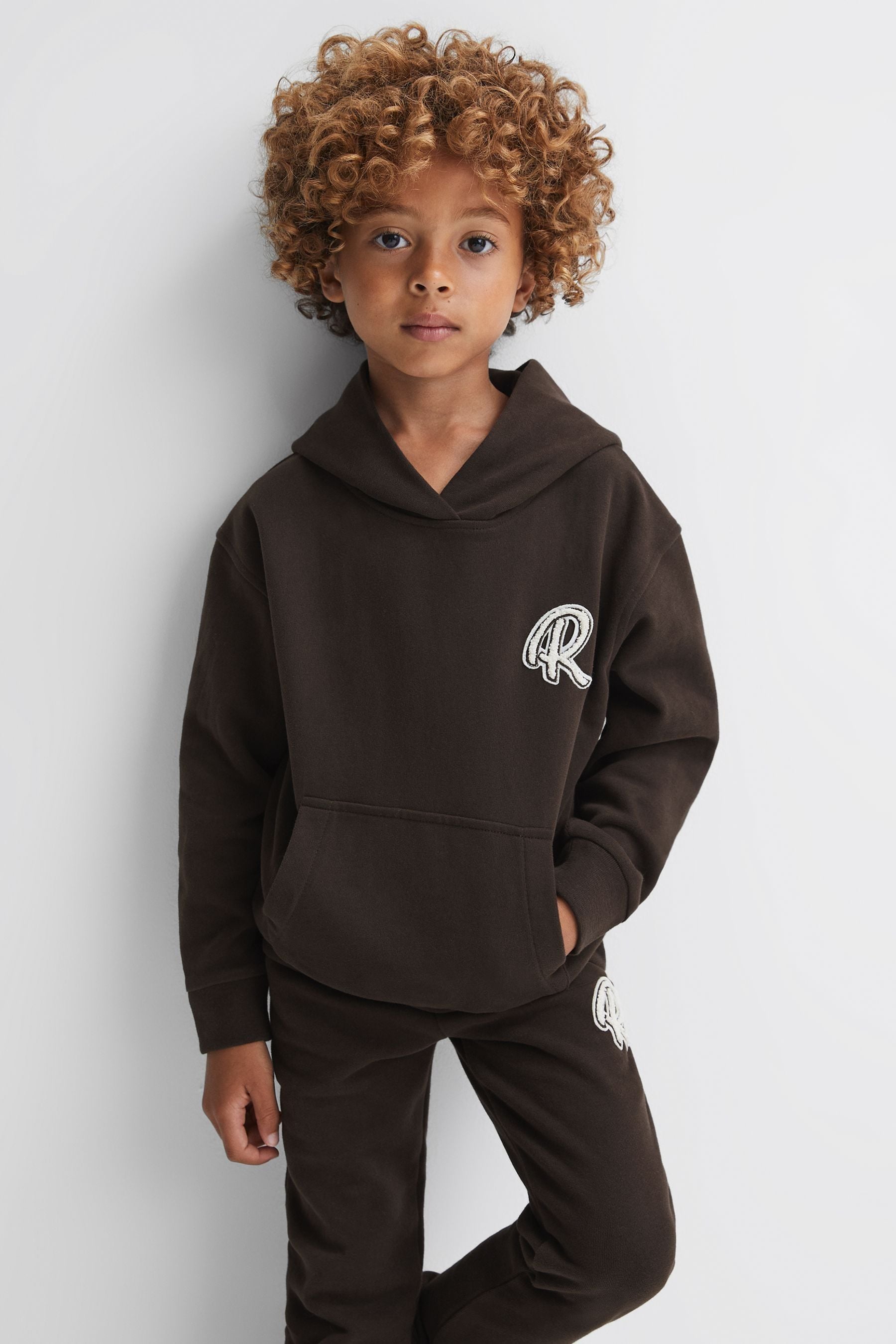 Reiss Cade - Chocolate Senior Relaxed Garment Dyed Logo Hoodie, Age 4-5 Years