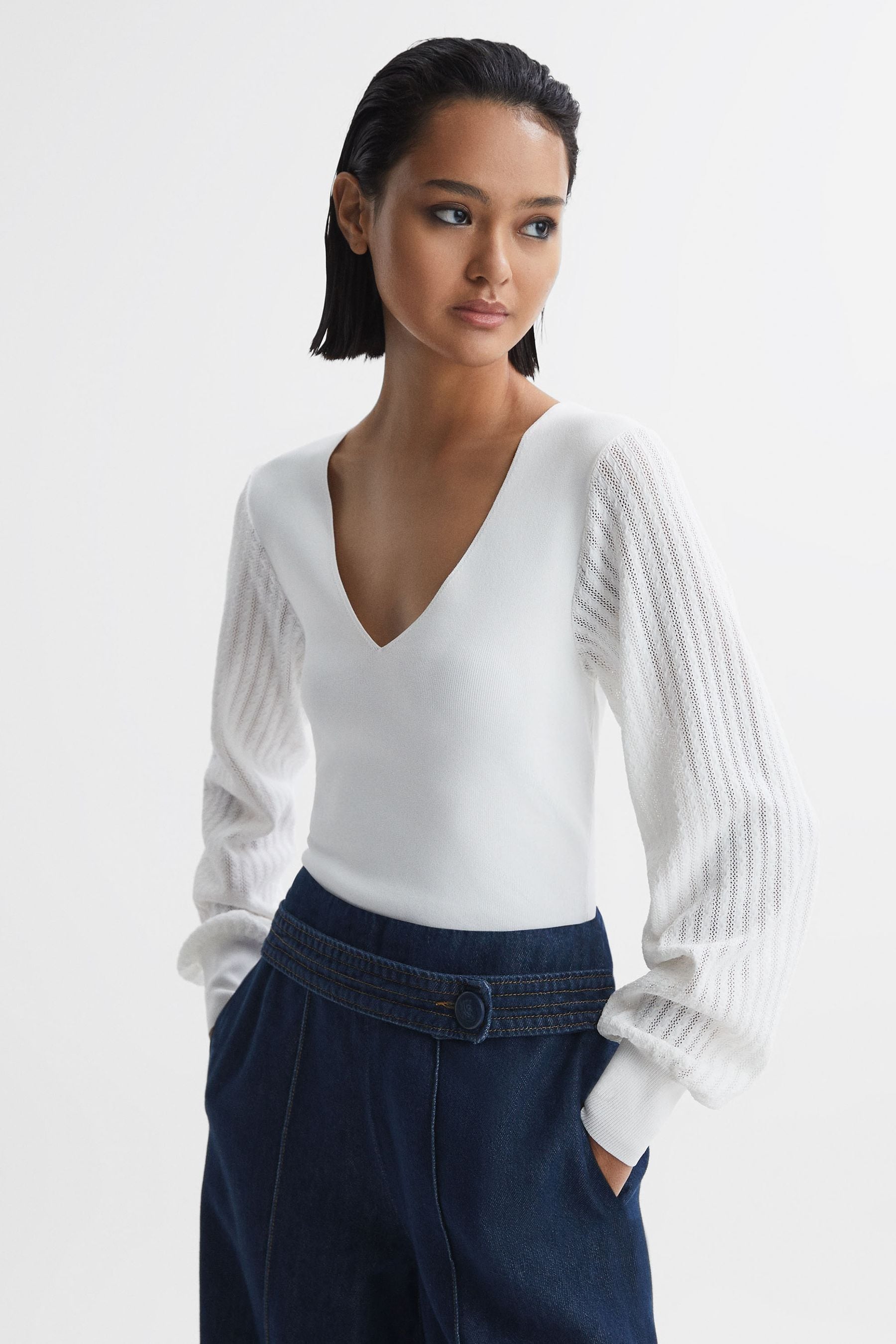 Shop Reiss Lexi - Ivory Knitted Sleeve V-neck Top, L