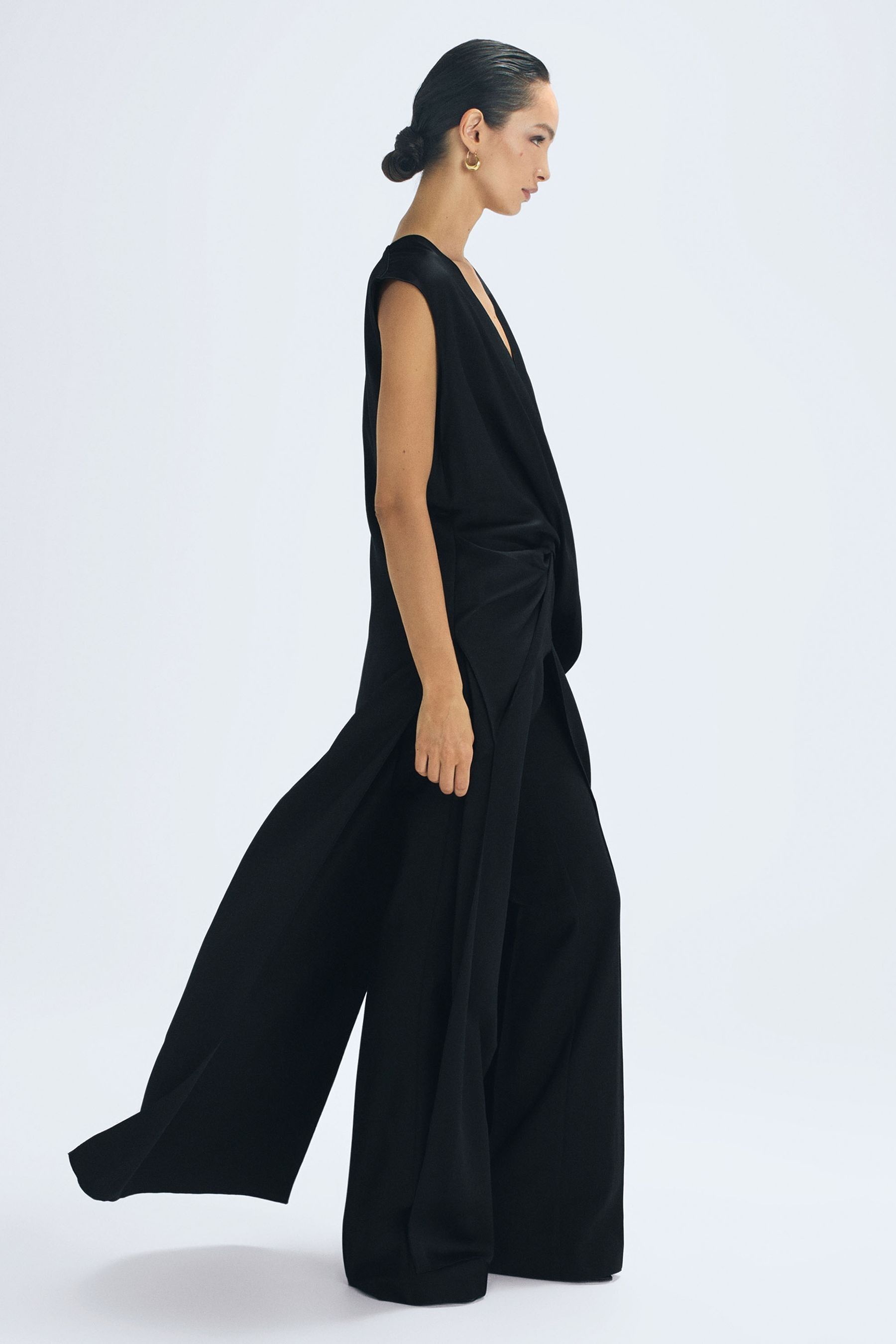 Reiss Judy - Atelier Draped Plunge Neck Maxi Top, Us 2 In Black