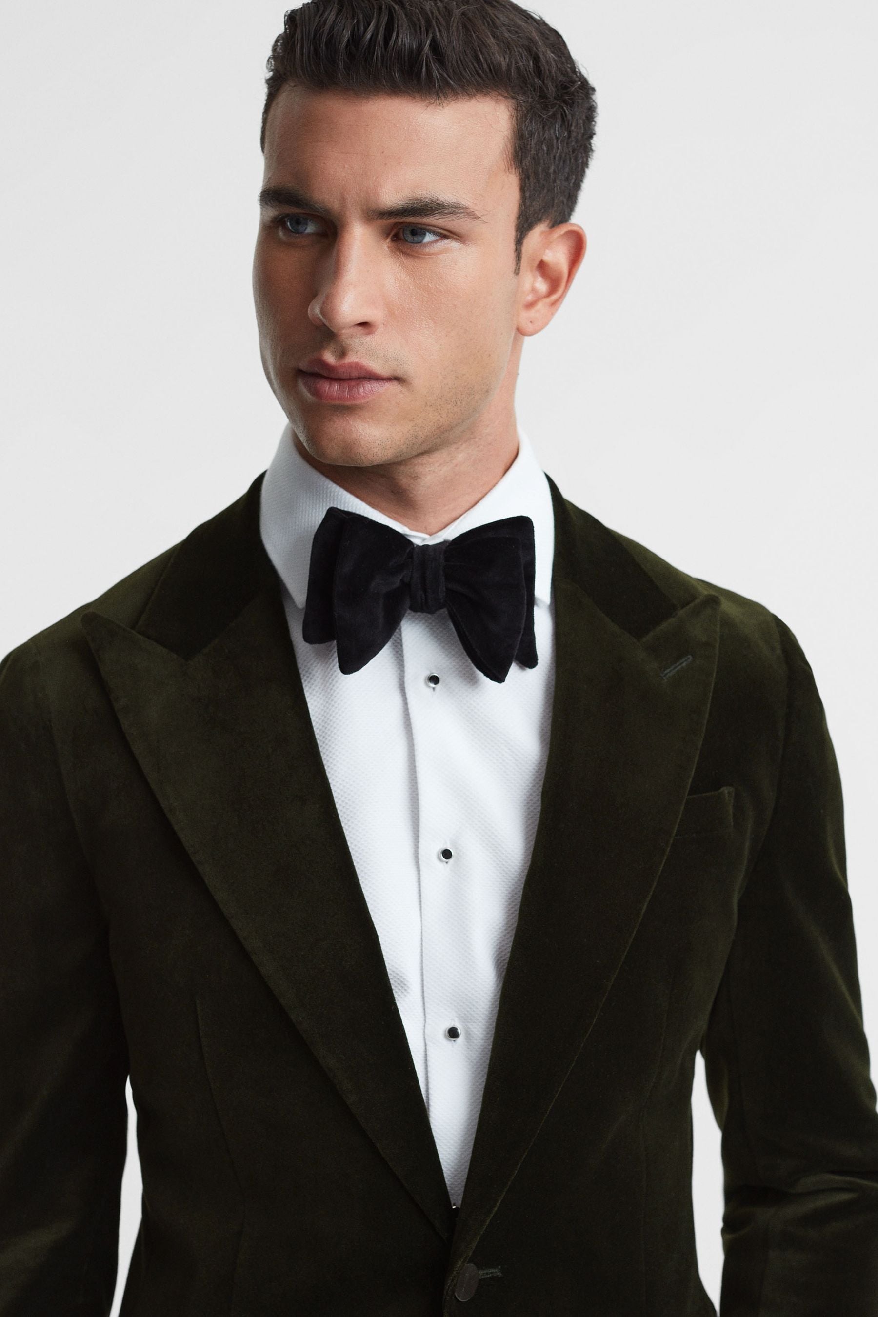 Reiss Apsara Emerald Slim Fit Velvet Single Breasted Blazer, 38, Green