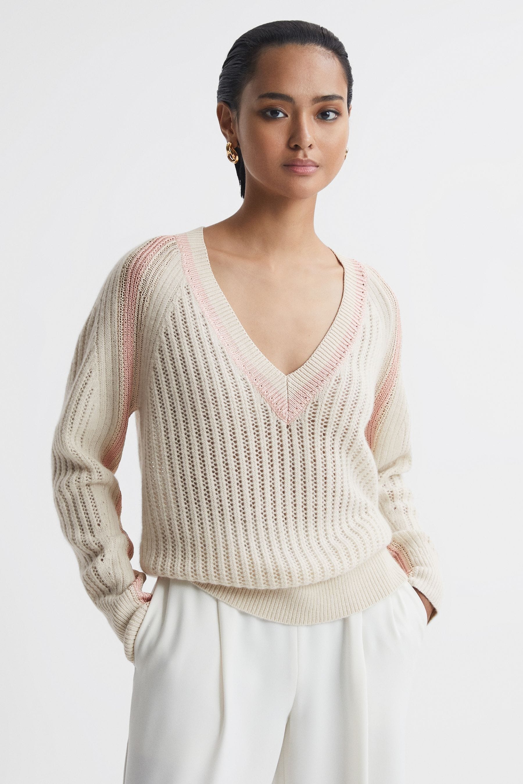 Reiss Vale - Cream/nude Wool Blend Knitted V-neck Jumper, L