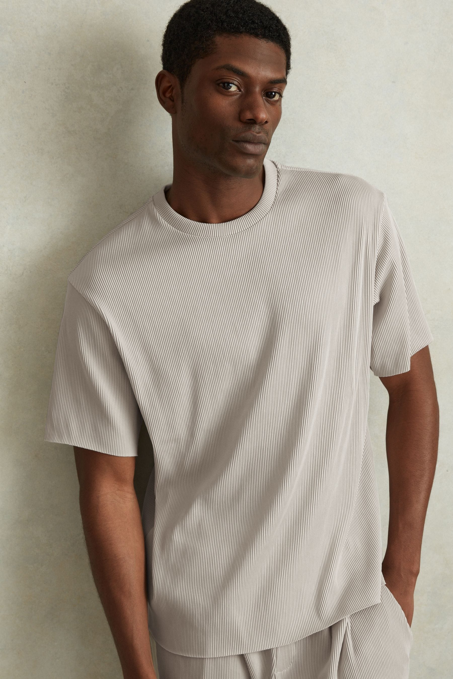 Reiss Skyee - Silver Oversized Ribbed Crew Neck T-shirt, L