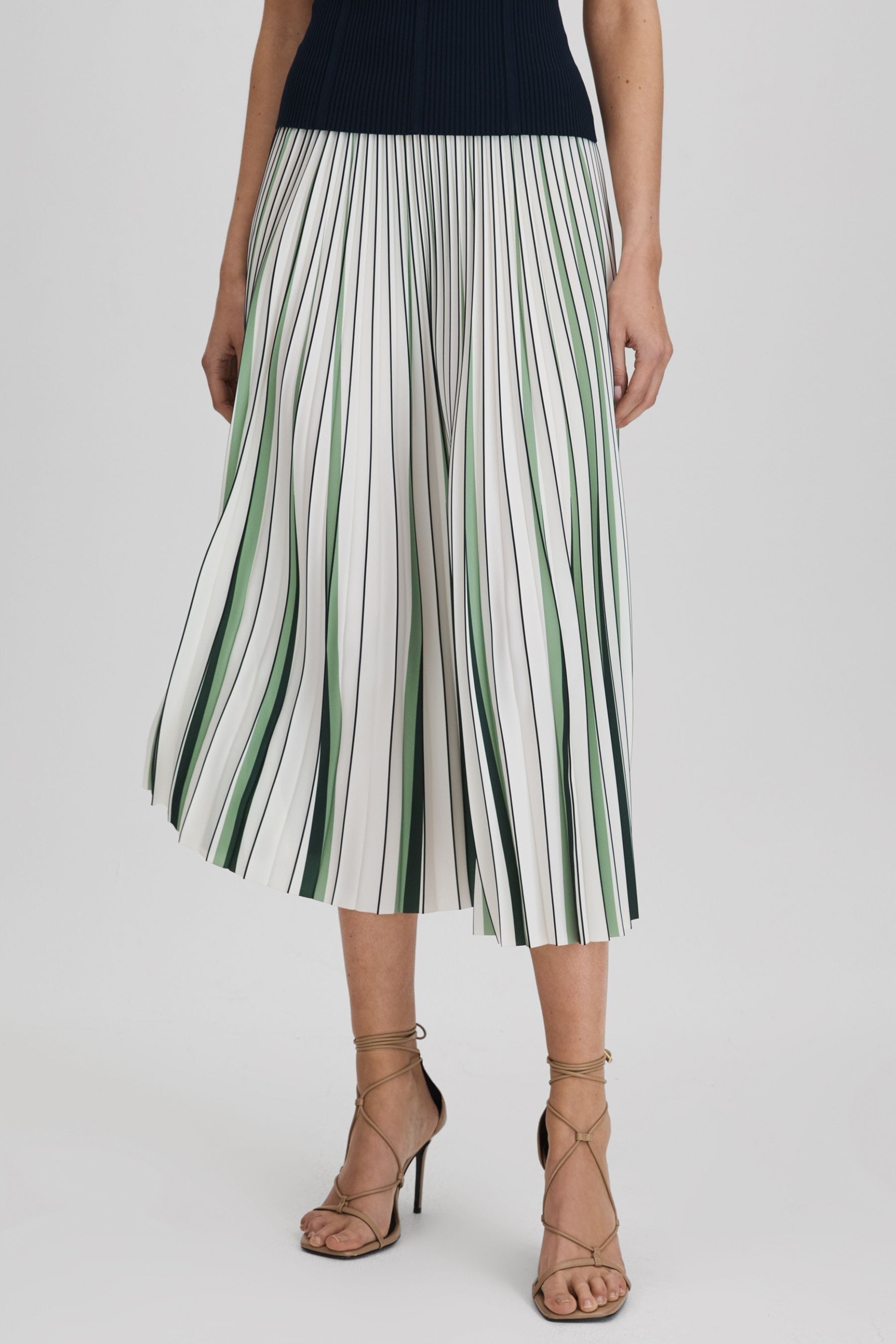 Reiss Saige - Green/cream Pleated Striped Midi Skirt, Us 0