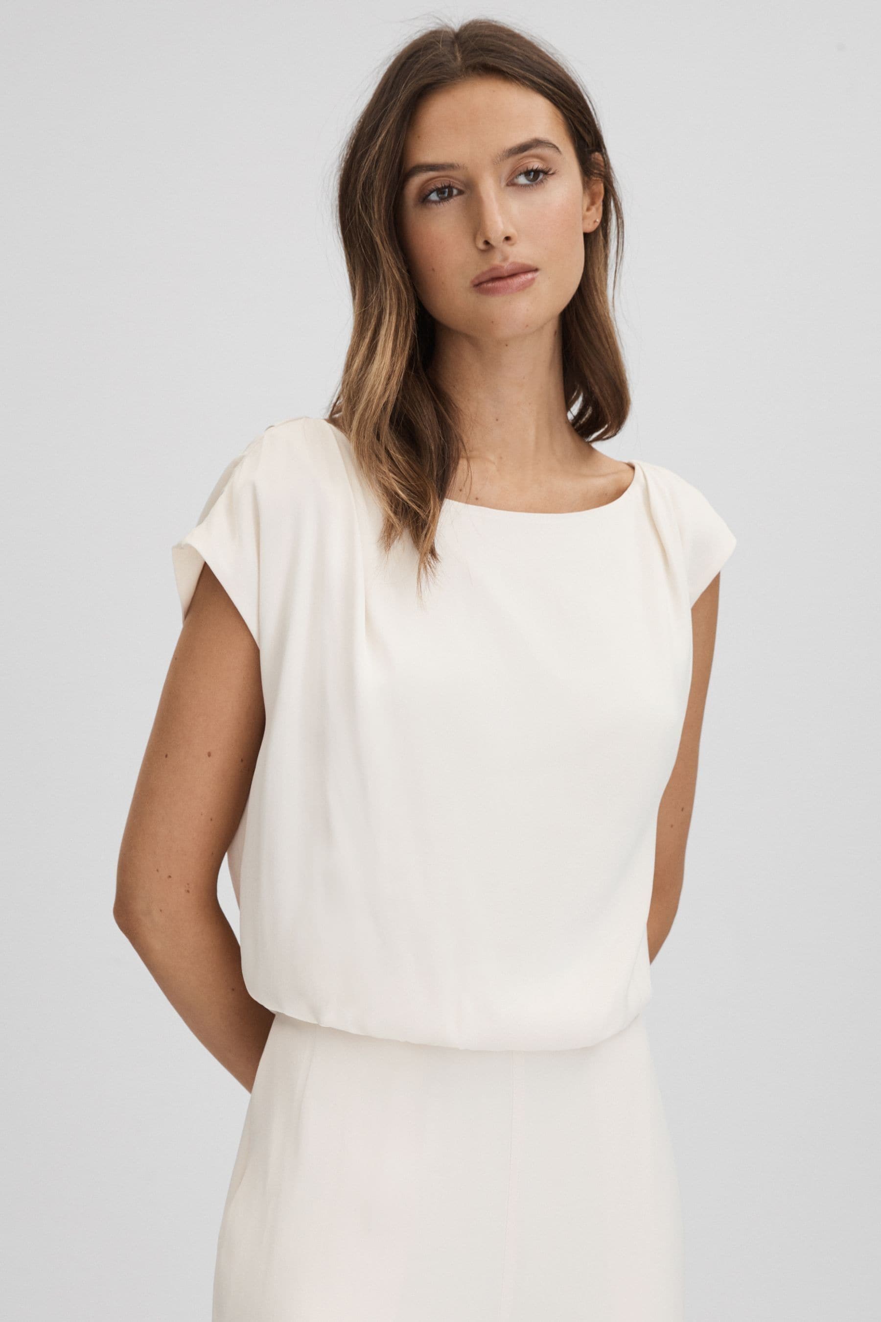 Reiss Aurelia Jumpsuit Viscose Plain, Cream Size: 10