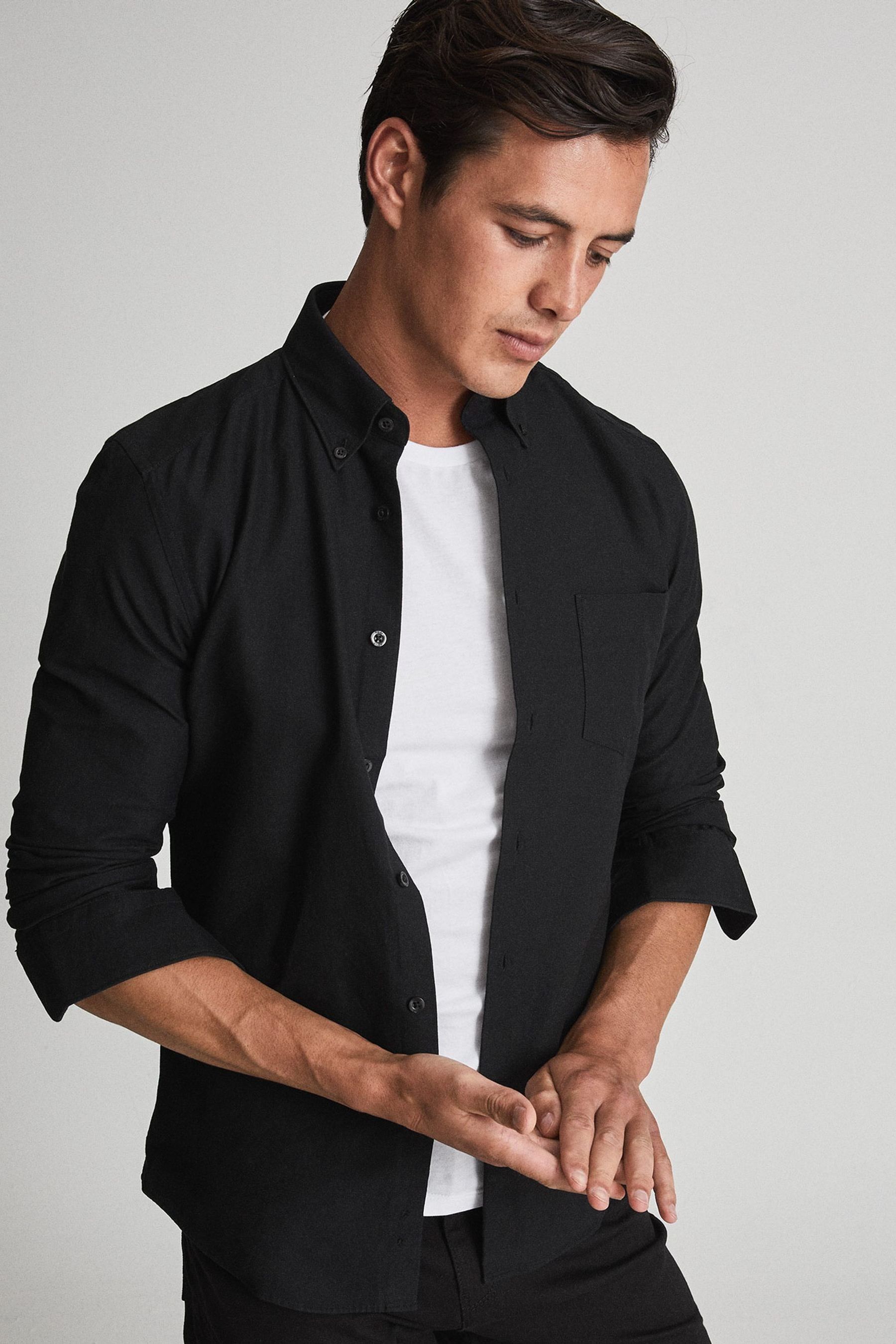 Reiss Greenwich In Black