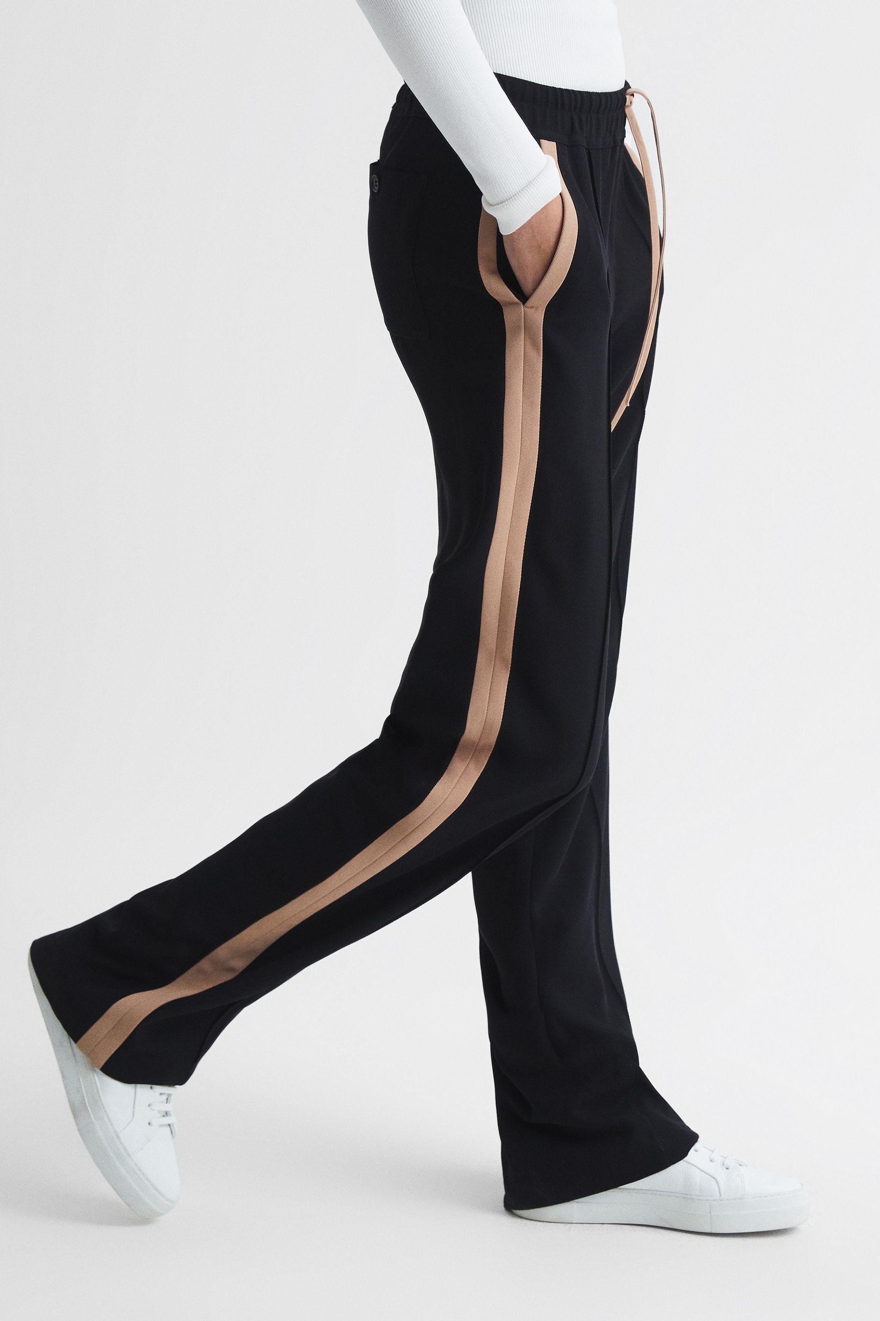 Reiss Frazer Track Pants In Black