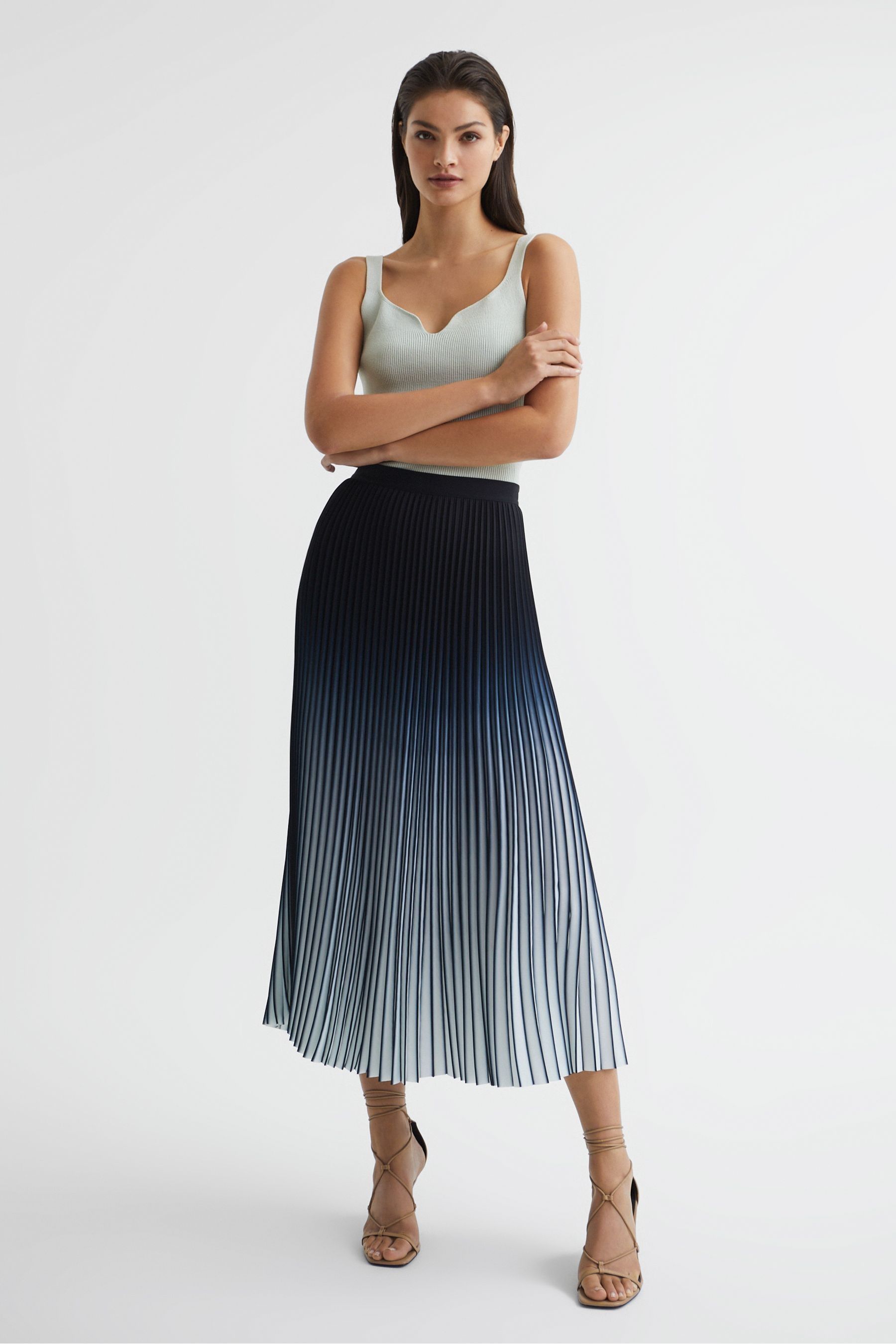 Pleated blue ombre skirt clearance