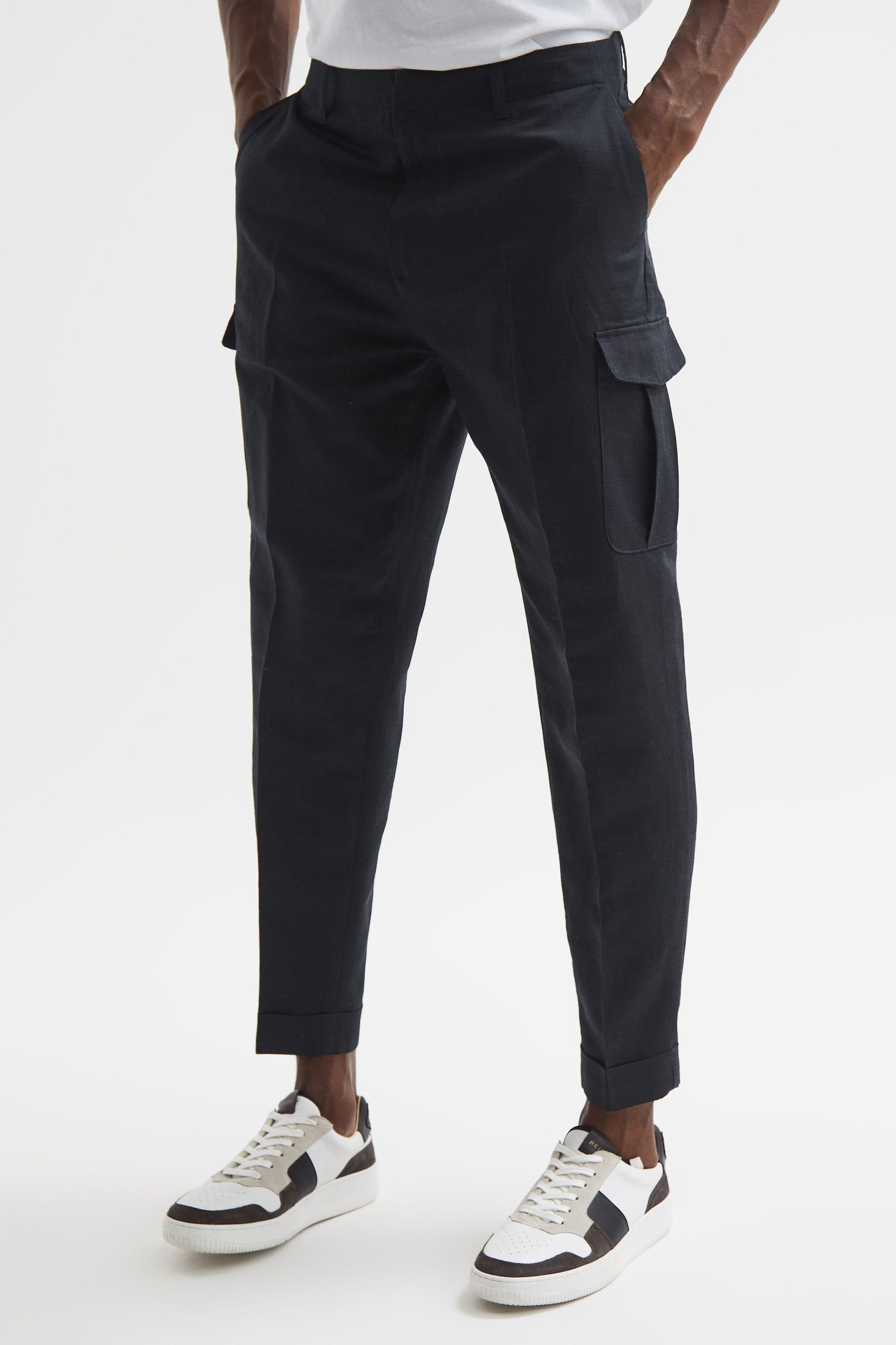 Men's relaxed cropped best sale pants