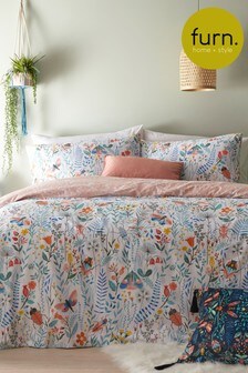 furn. Multicolour Mini Nature Floral Reversible Duvet Cover and Pillowcase Set