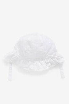 White Broderie Baby Hat (0mths-2yrs) (A91111) | £8