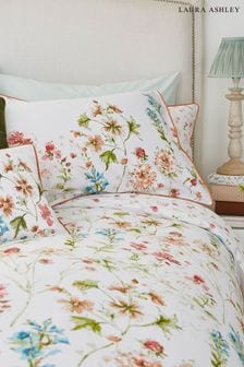 Set of 2 Crimson Wild Meadow Pillowcases