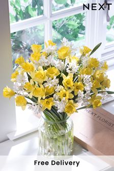 Yellow Letterbox Fresh Flower Bouquet (D85760) | £20