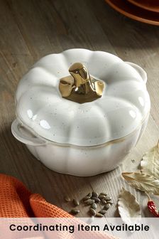 Cream Lidded Pumpkin Medium Casserole Dish Casserole Dish (M88956) | £30
