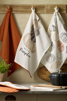 Set of 3 Hello Pumpkin Kitchen Tea Towels (M88958) | £14