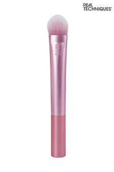 Real Techniques Light Layer Highlighter Brush