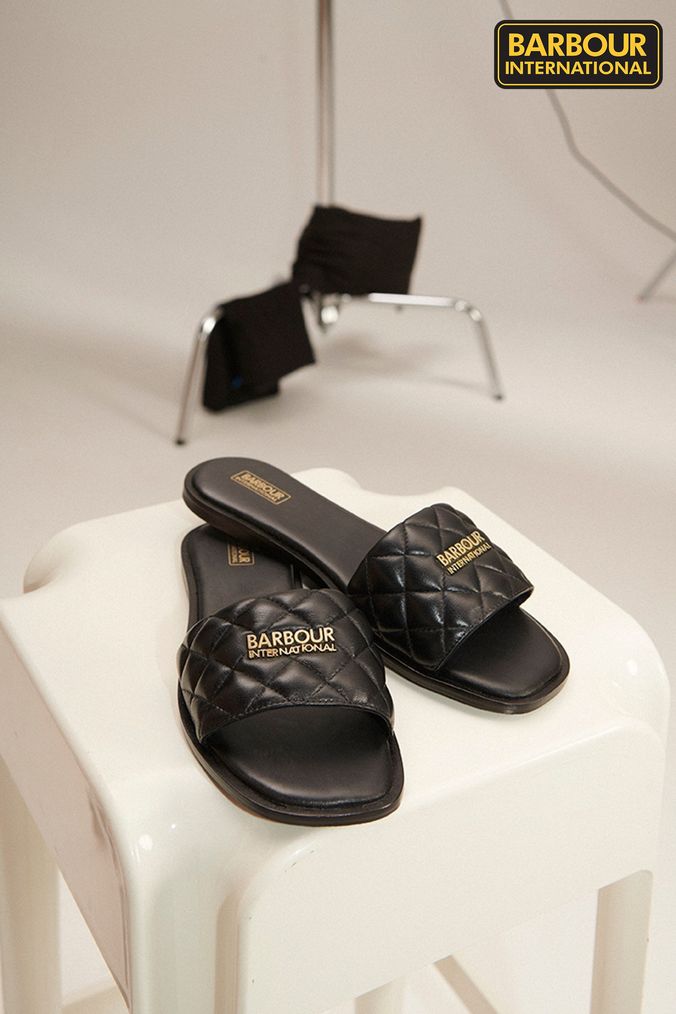 Barbour store sliders womens