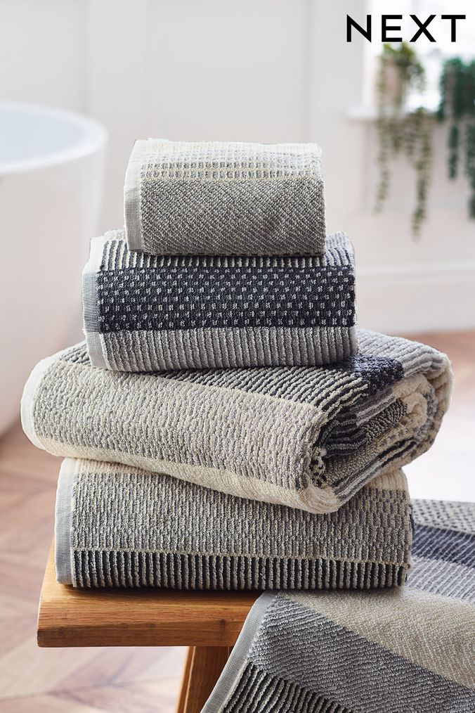Grey striped towels 2025