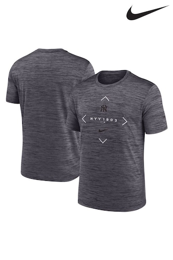 Nike Grey New York Yankees Dark Velocity T-Shirt (159958) | £30