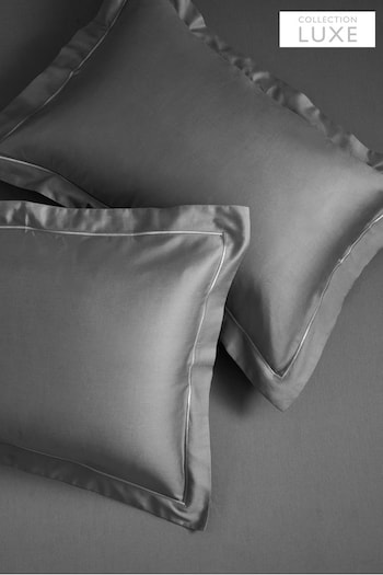 Set of 2 Charcoal Grey 300 Thread Count Collection Luxe Standard 100% Cotton Pillowcases (160207) | £16 - £18