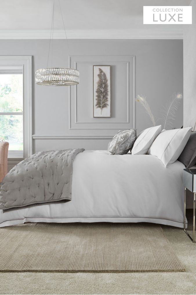 White/Silver Collection Luxe 600 Thread Count 100% Cotton Sateen Duvet Cover And Pillowcase Set (171212) | £60 - £92