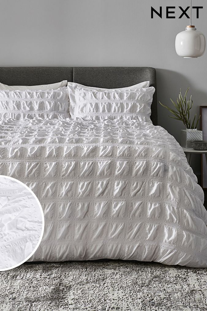 White Supersoft Seersucker Textured Duvet Cover and Pillowcase Set (207775) | £25 - £55
