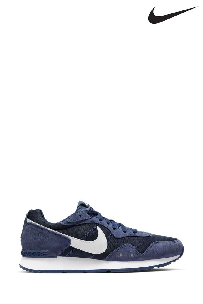 Girls navy nike trainers discount