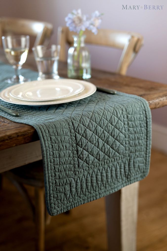 Dark green top table runner
