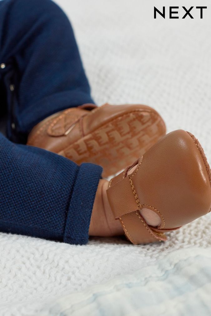 Tan Brown Baby Leather T-Bar Pram Shoes (0-24mths) (275160) | £14