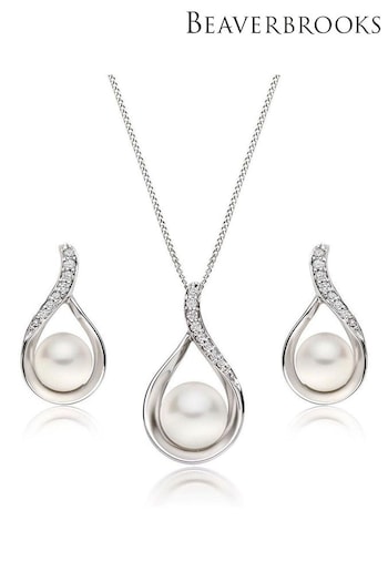 Beaverbrooks 9ct Diamond Freshwater Cultured Pearl Pendant And Earrings Set (278748) | £995