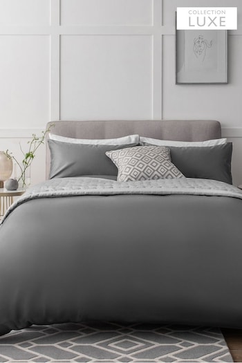 Charcoal Grey Collection Luxe 400 Thread Count 100% Egyptian Cotton Sateen Duvet Cover And Pillowcase Set (299885) | £50 - £82