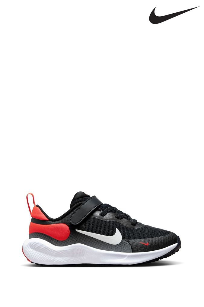 Boys nike trainers cheap 2025