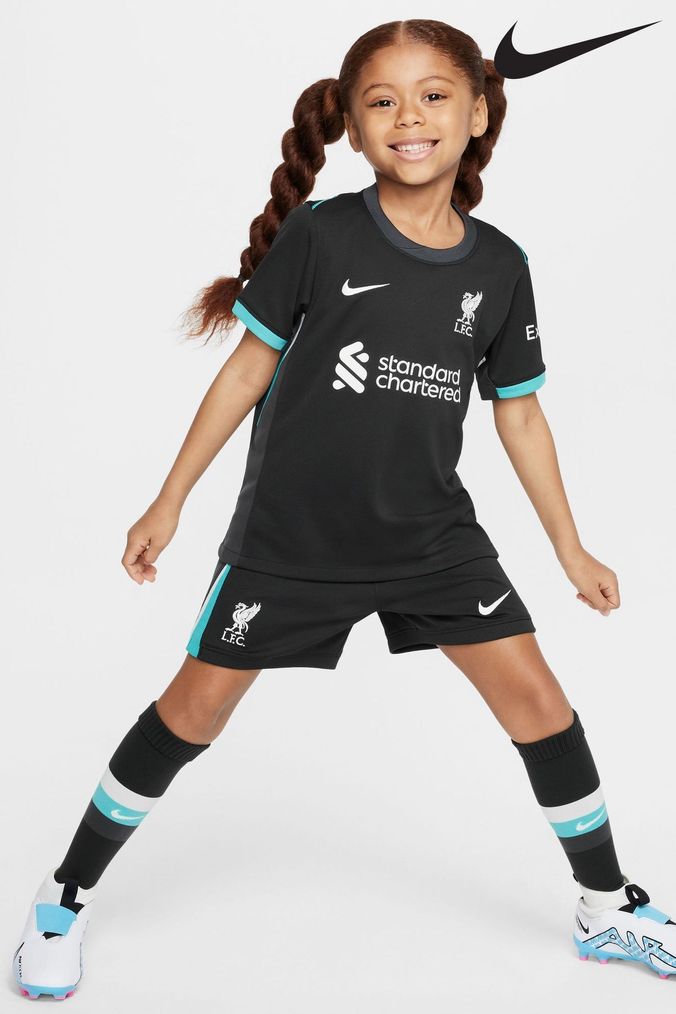Football kit for girls shop